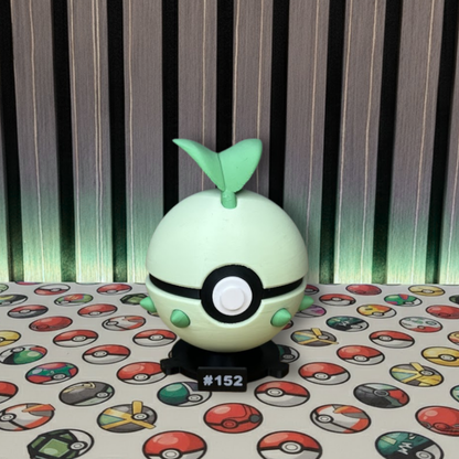 Chikorita #152 + Base imantada POKEBALL COLECCIONABLE
