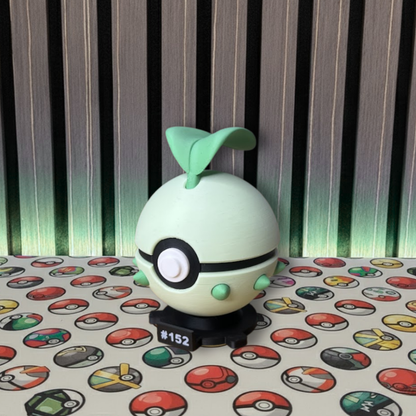 Chikorita #152 + Base imantada POKEBALL COLECCIONABLE